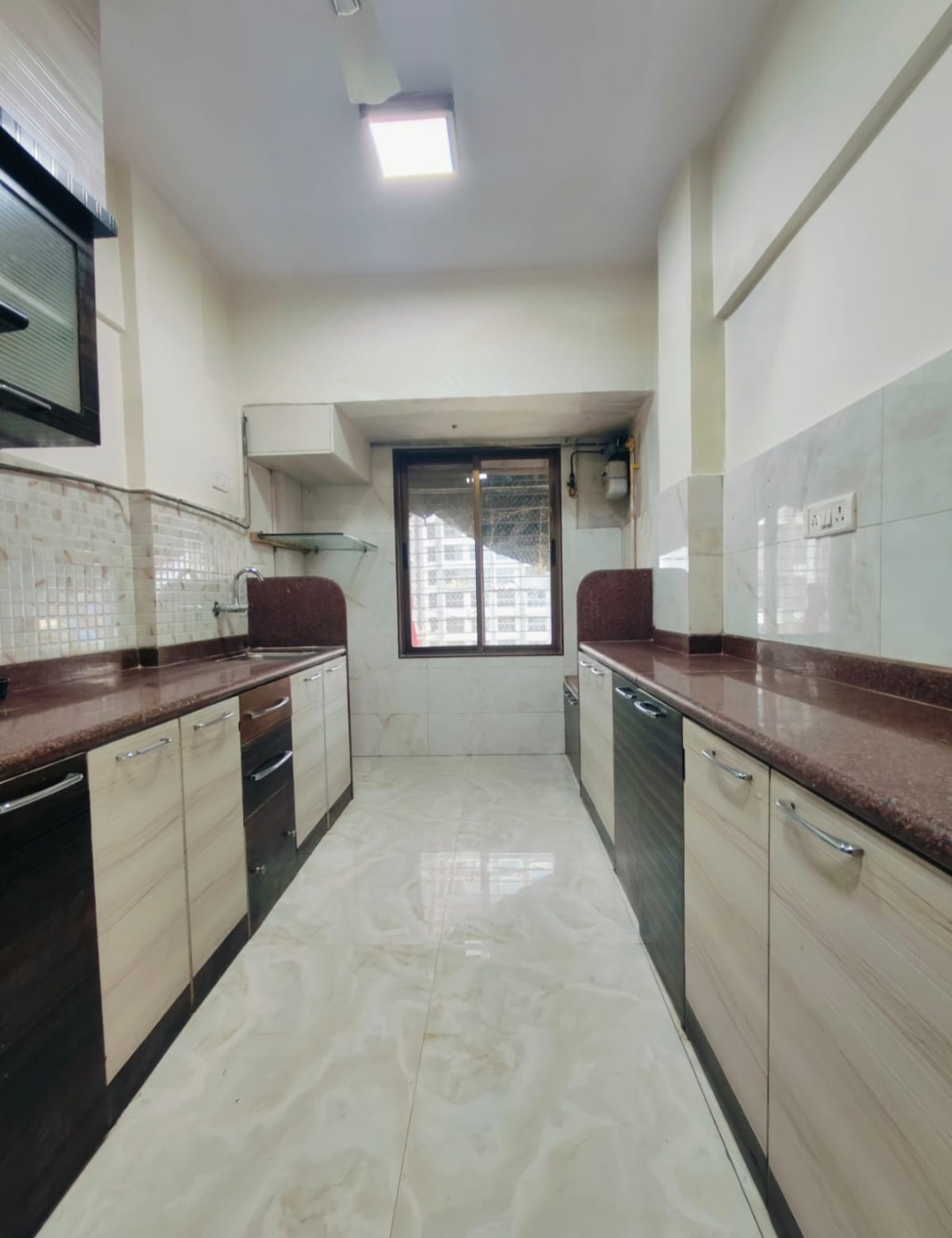 2 BHK Flat for Rent in Pleasant Park, Malad West