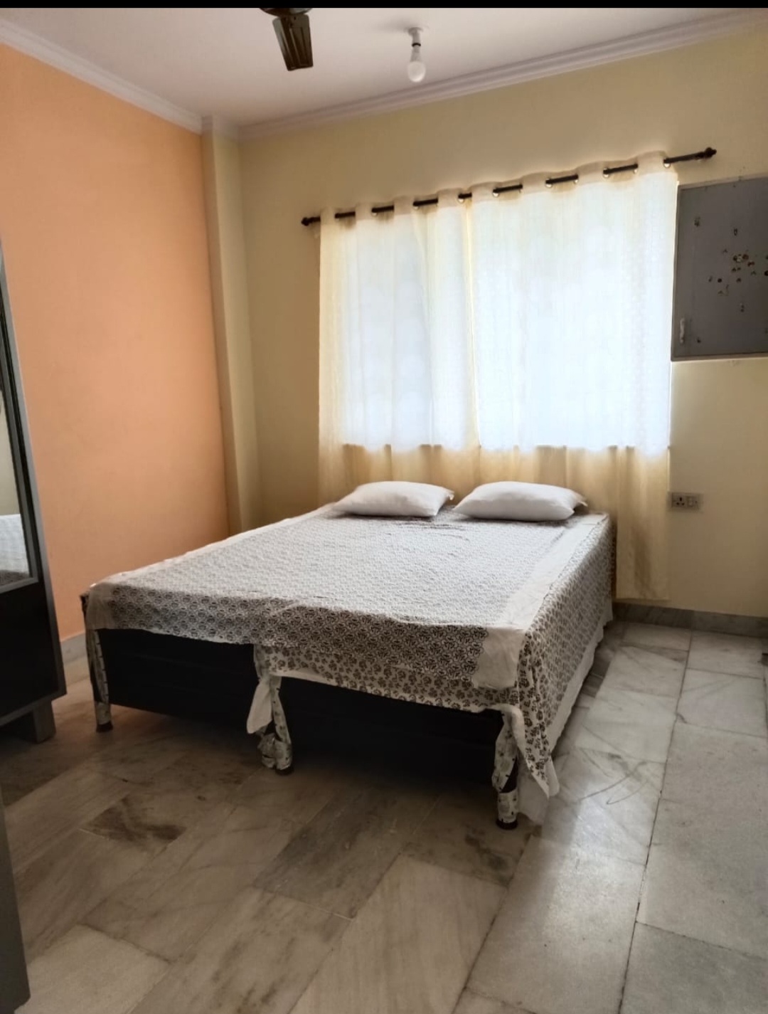 Single Room Boys only Flat for PG in Lakhchandi Heights, Goregaon East