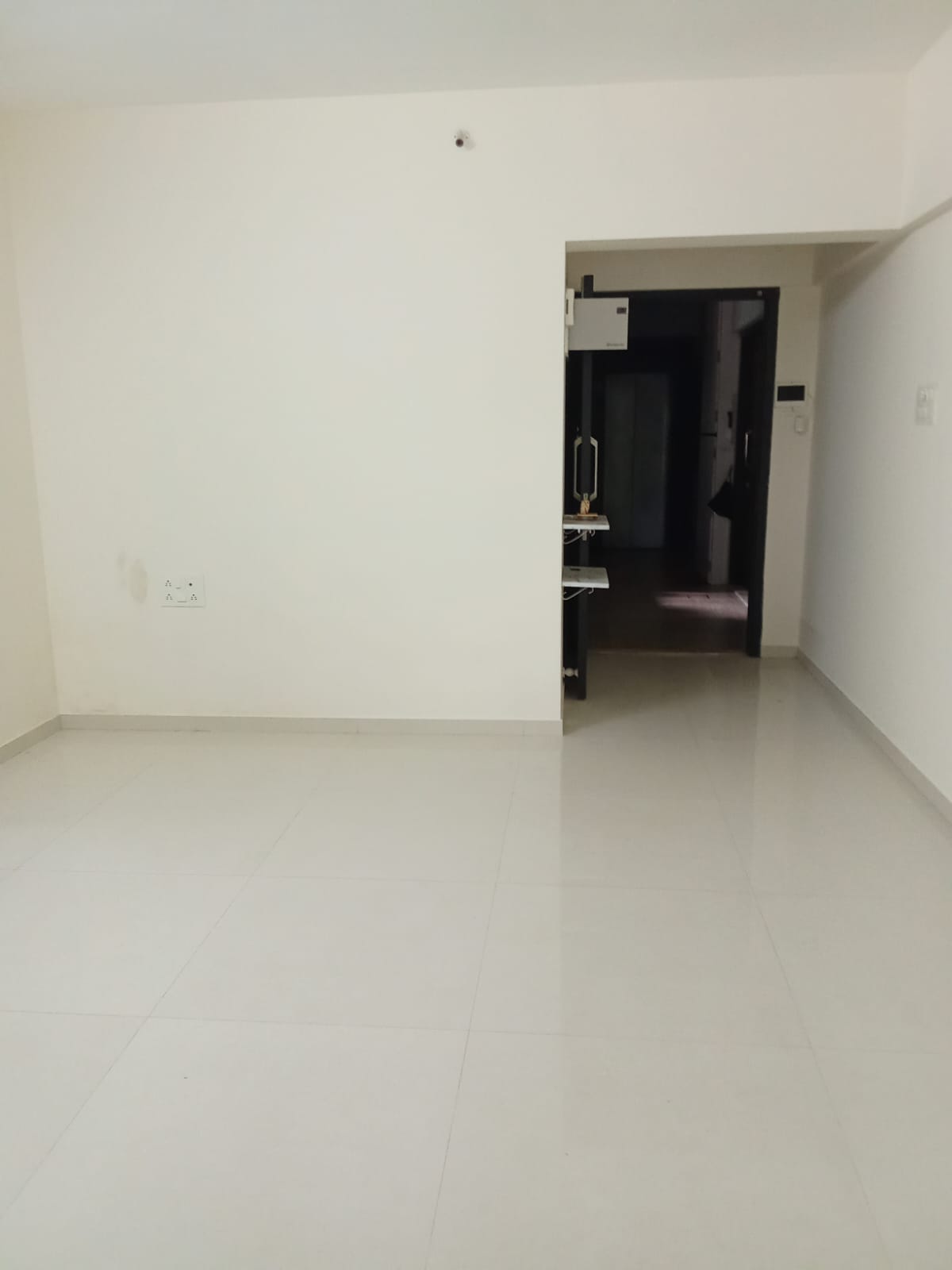 1 BHK Flat for Rent in jal mandir , Goregaon West