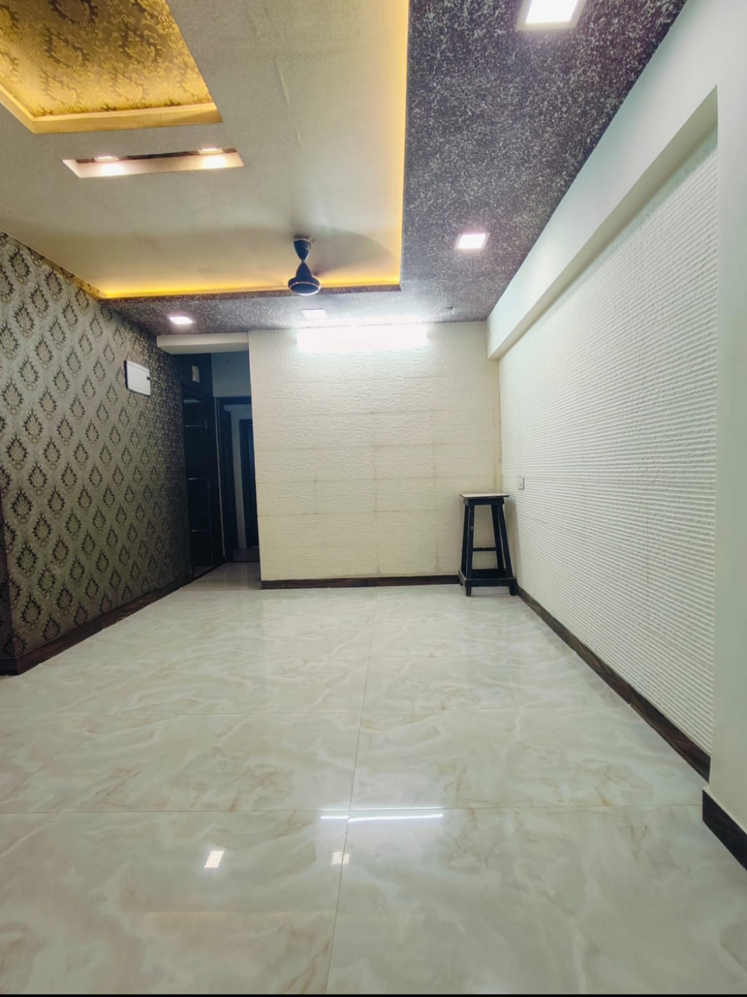 2 BHK Flat for Rent in Pleasant Park, Malad West