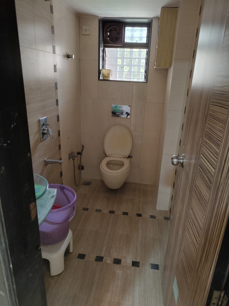 2 BHK Flat for Rent in Aruna Residency , Malad West