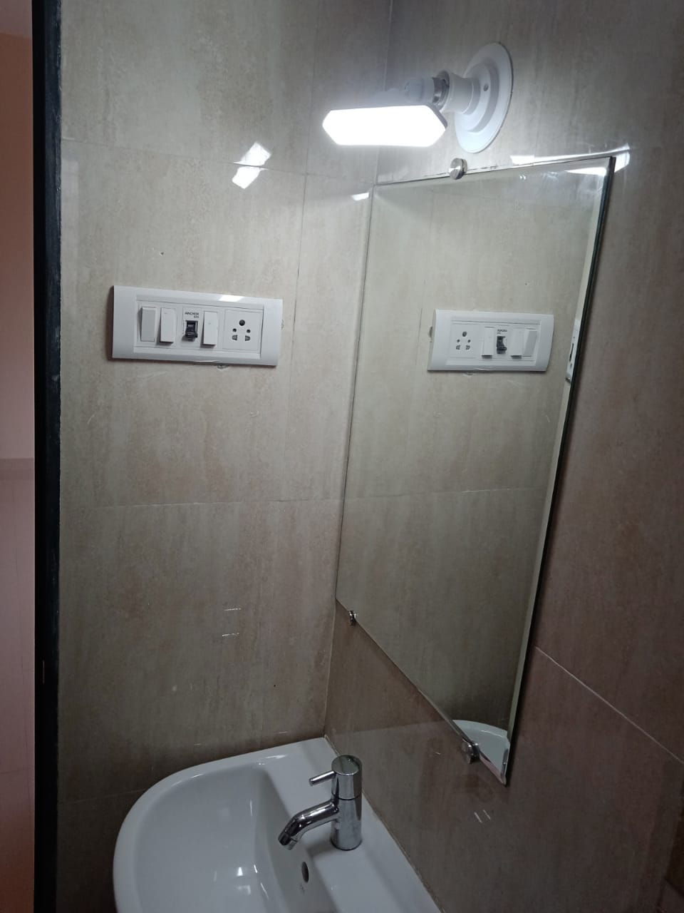 3 BHK Flat for Rent in Kanchan Tower , Goregaon East