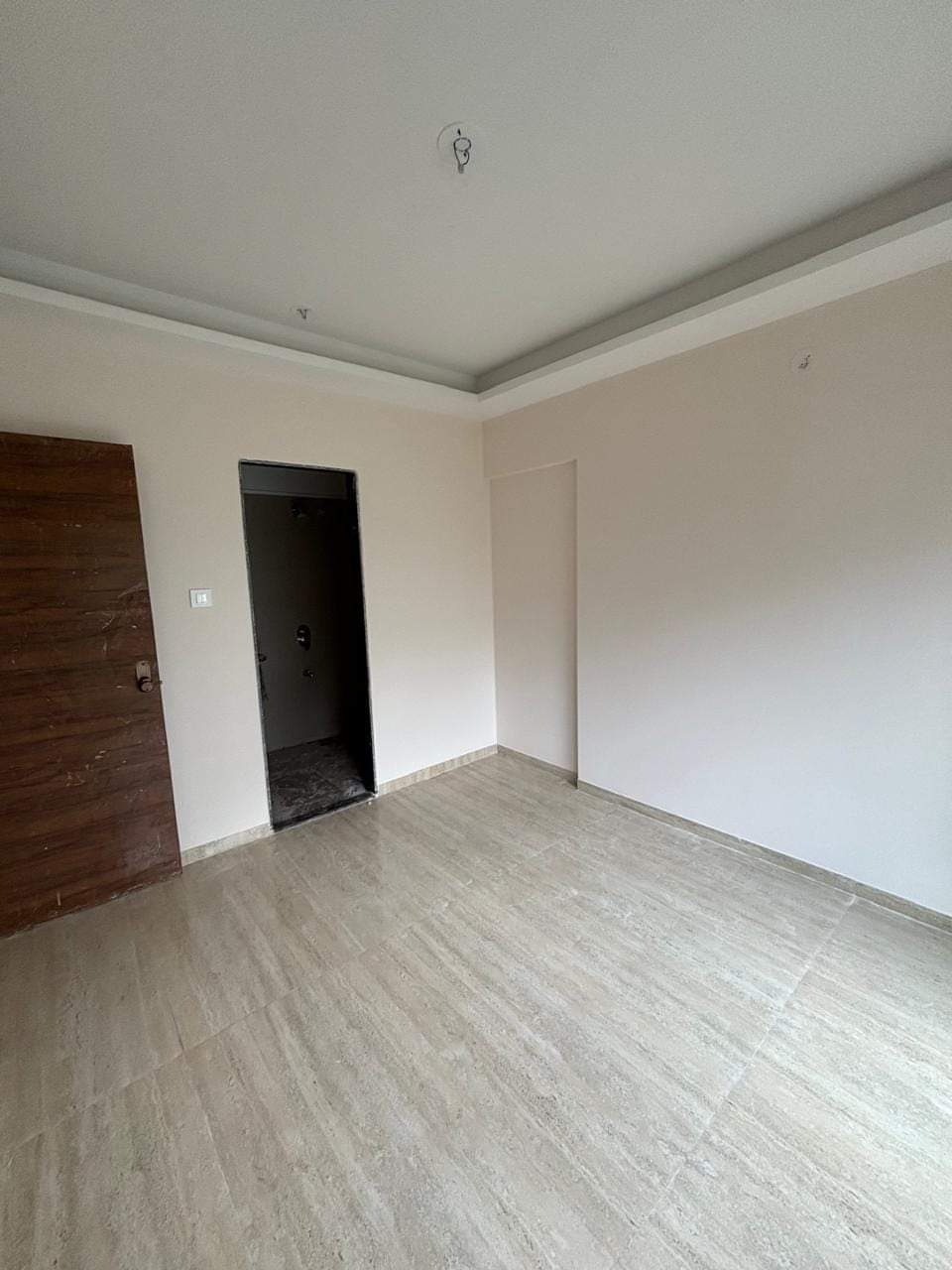 1 BHK Flat for Rent in Om Trimurti Tower, Malad East