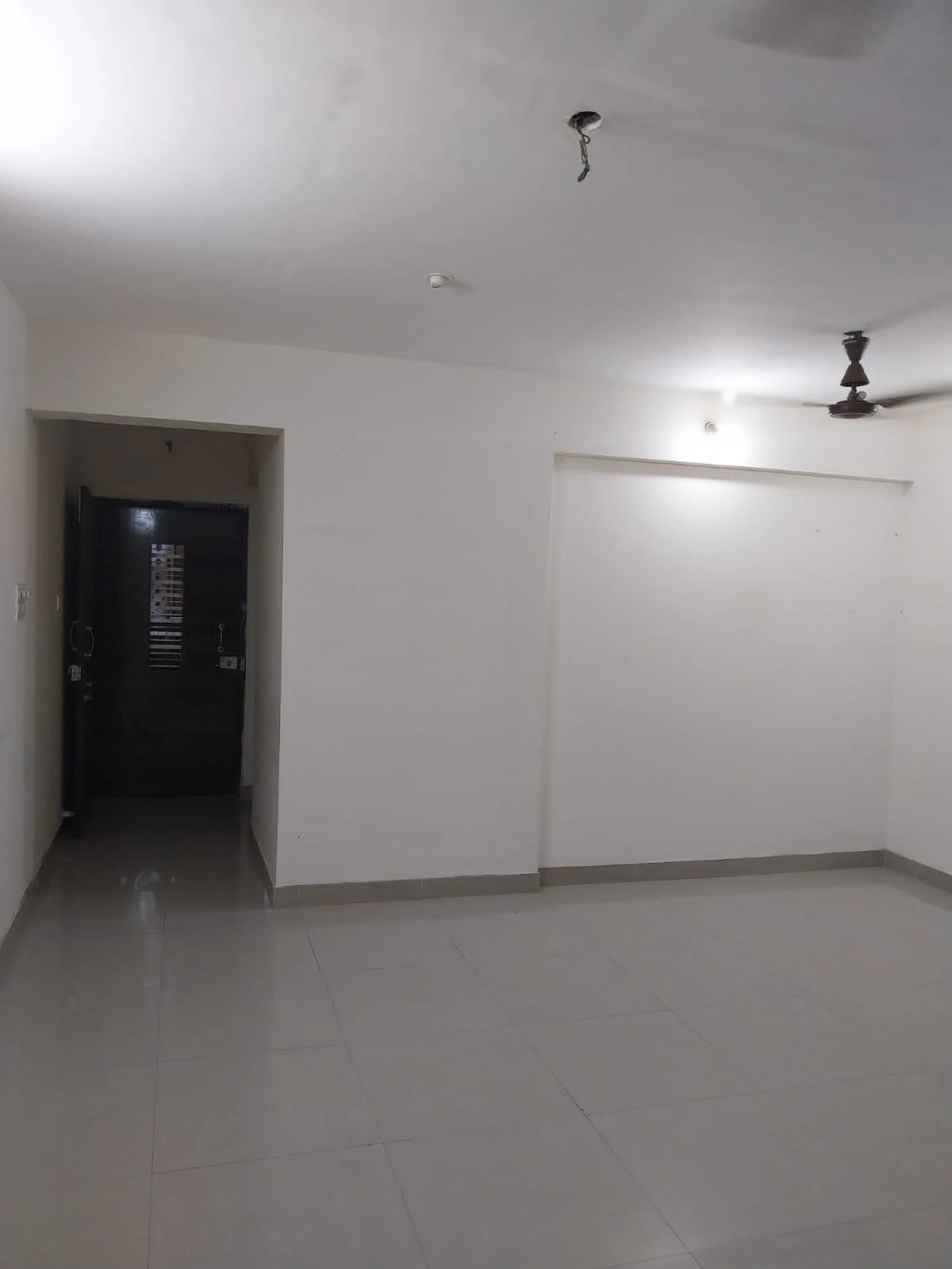 2 BHK Flat for Rent in Sethia Link View, Goregaon West