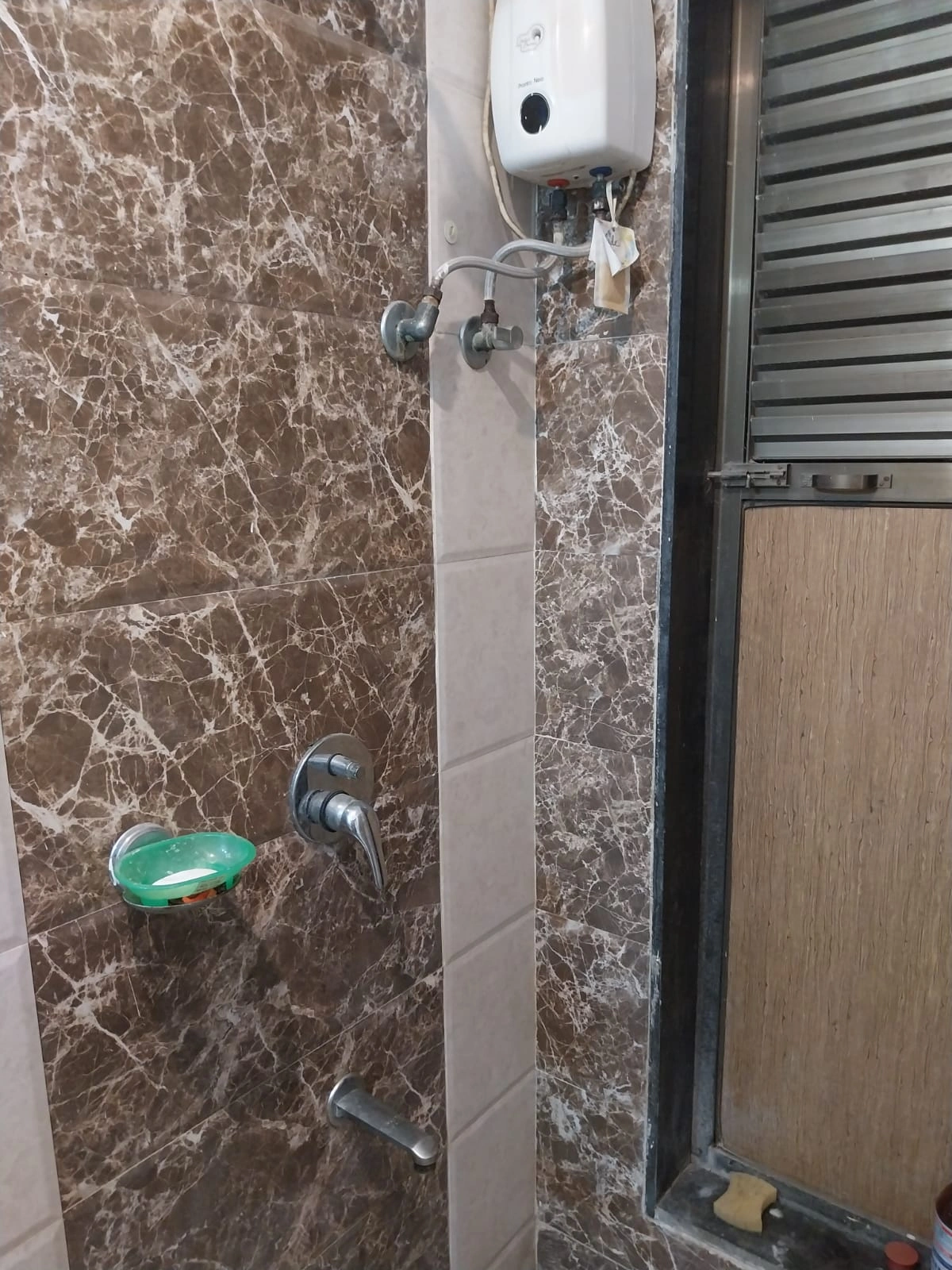 2 BHK Flat for Rent in Sethia Link View, Goregaon West