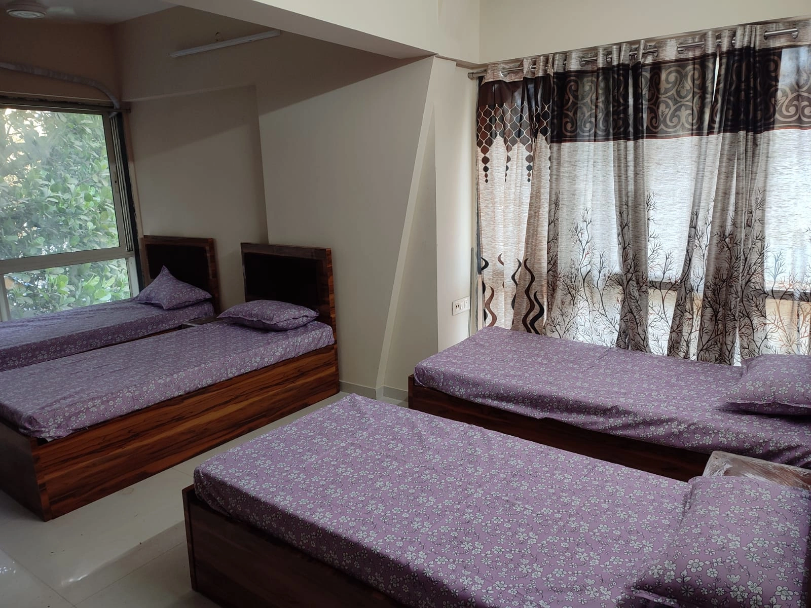 Triple Sharing Room Boys only Flat for PG in arista tower, Goregaon West