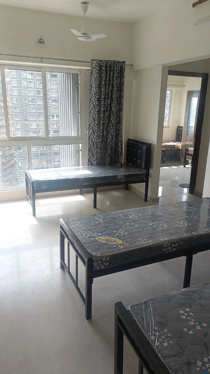 Double Sharing Room Boys only Flat for PG in Ravi chs, Malad East