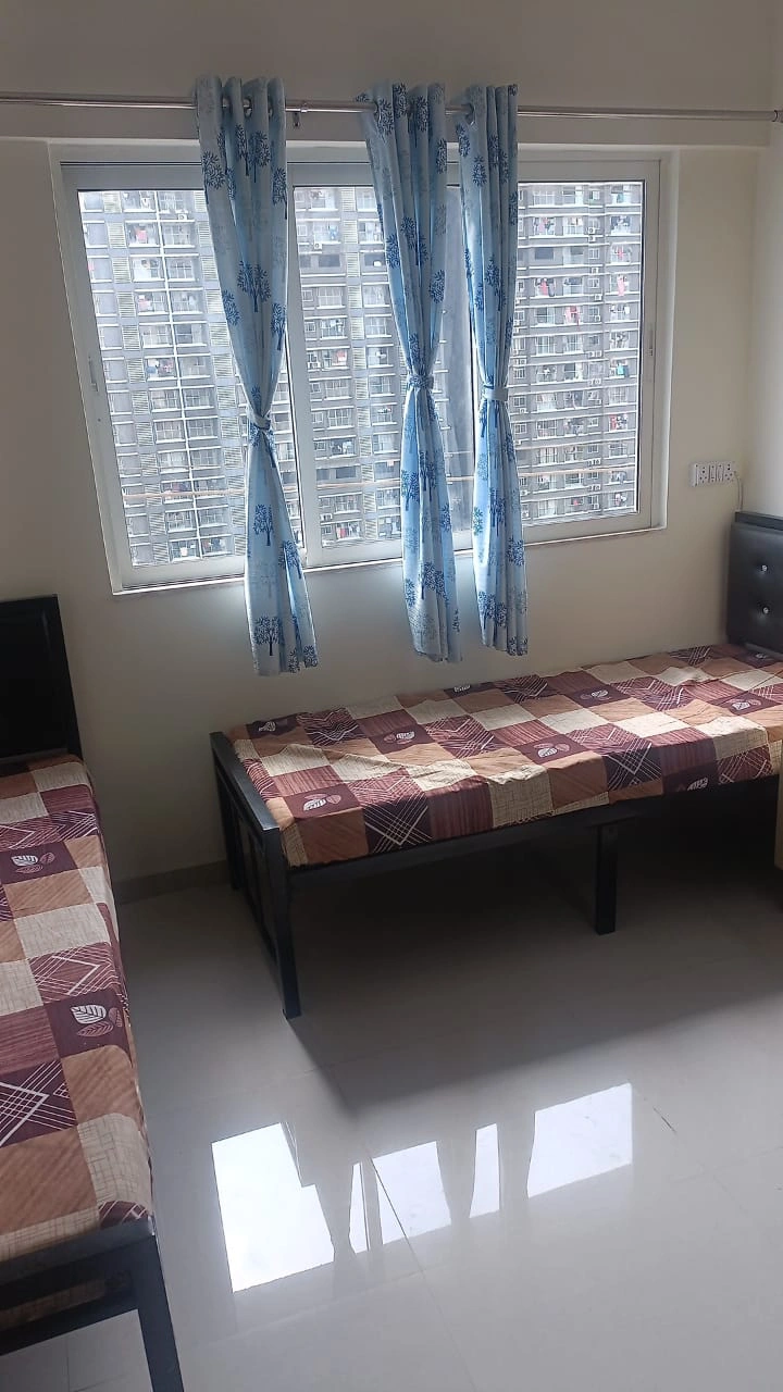 Double Sharing Room Boys only Flat for PG in Ravi chs, Malad East