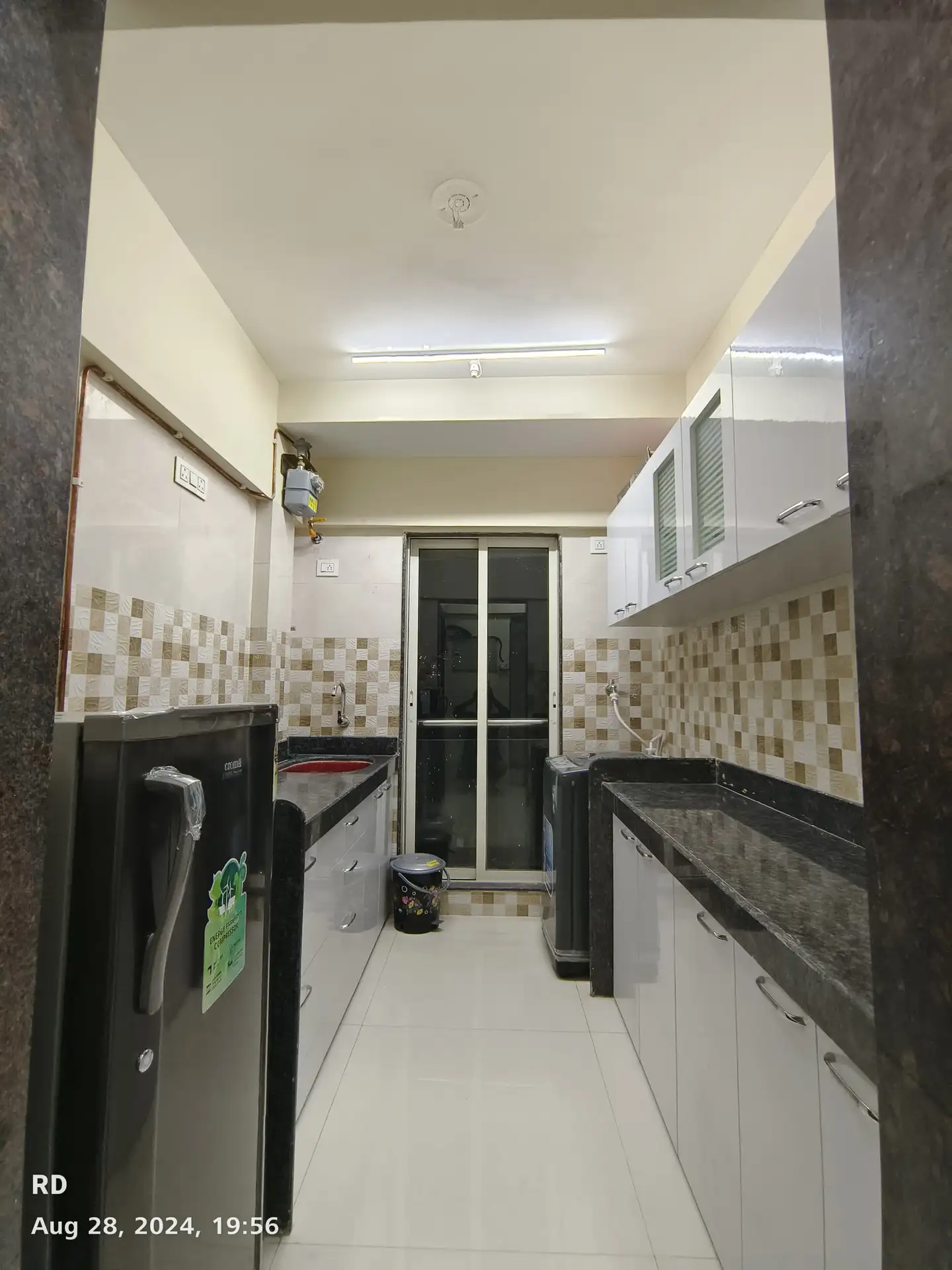 Single Room Girls only Flat for PG in Athena, Goregaon West