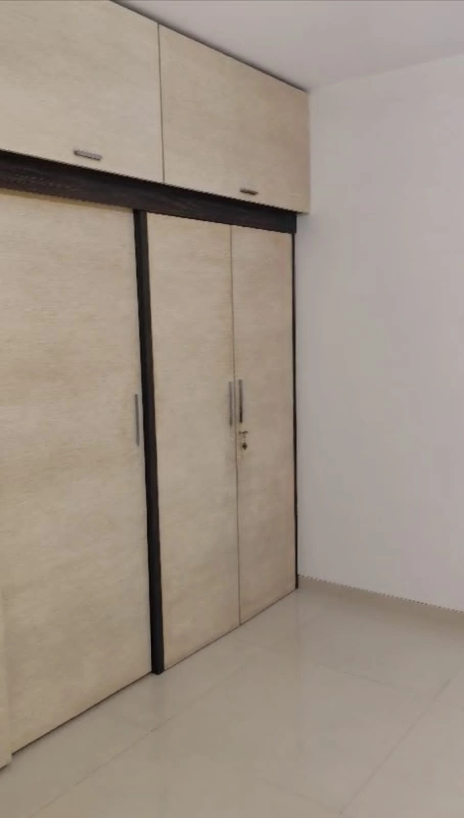 2 BHK Flat for Rent in Shree Gsnesh Tower, Goregaon West