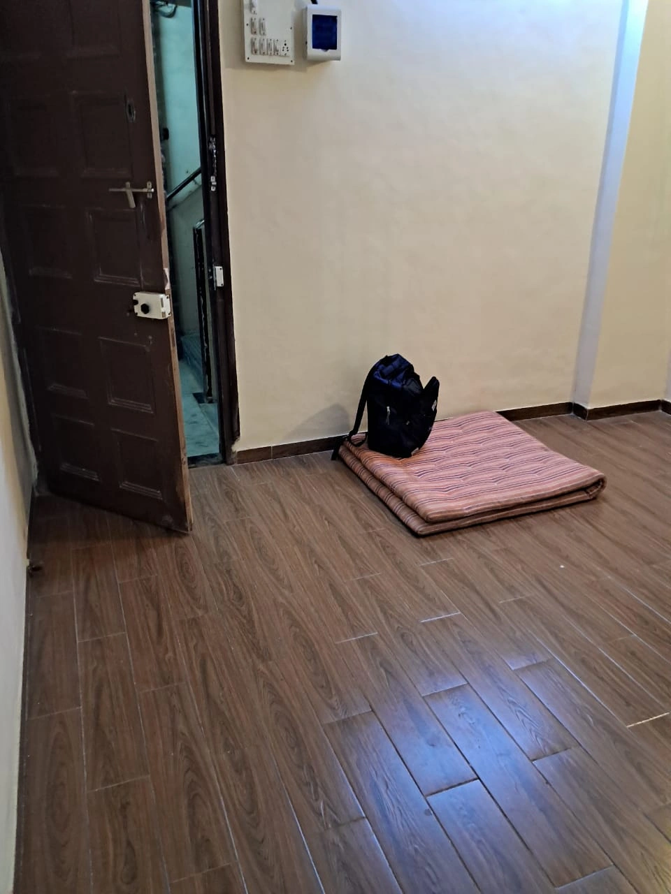 1 BHK Flat for Rent in haridwar Society, Malad West