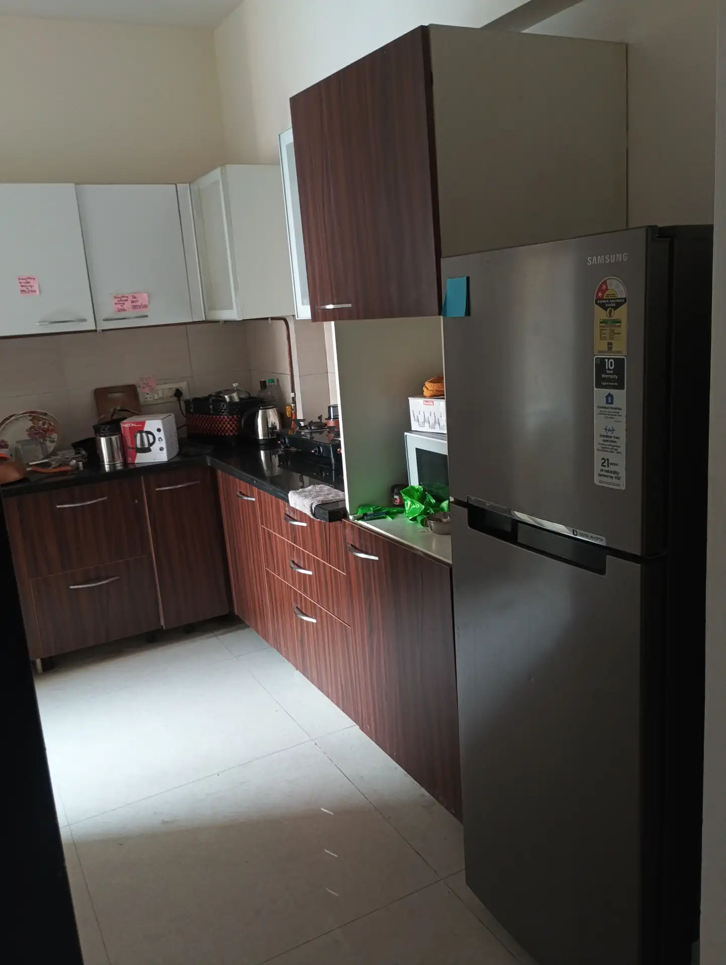 Single Room Girls only Flat for PG in Rizvi oka , Malad East