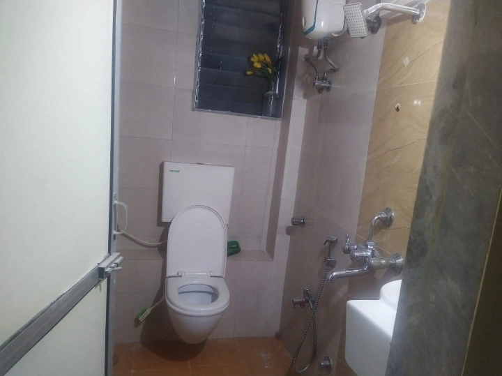 Studio apt Flat for Rent in Patidar Society , Malad West
