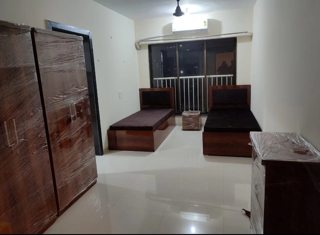 Double Sharing Room Girls only Flat for PG in athena tower , Goregaon West