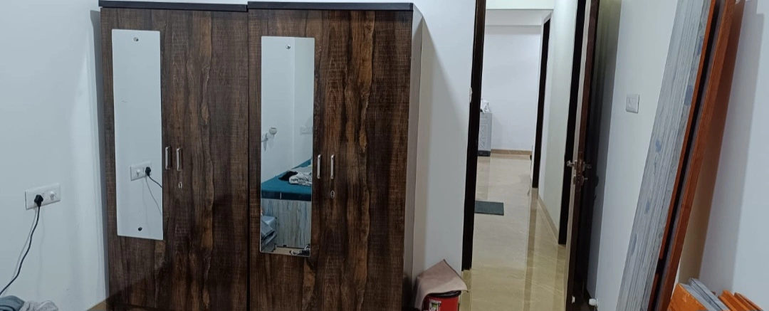 Double Sharing Room Boys only Flat for PG in upper 97 tower, Malad East