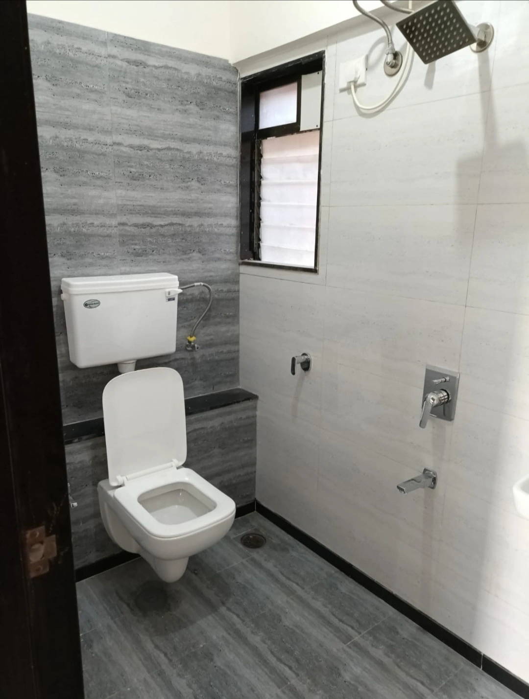 Double Sharing Room Boys only Flat for PG in navrang Oasis Tower, Goregaon West
