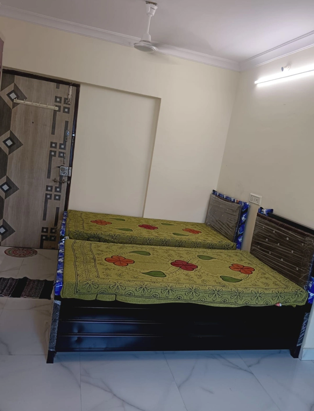 Double Sharing Room Girls only Flat for PG in Sheetal dGS, Goregaon East