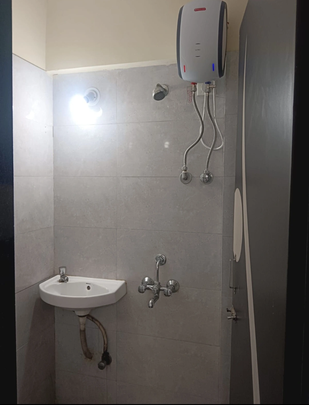 Double Sharing Room Girls only Flat for PG in Sheetal dGS, Goregaon East