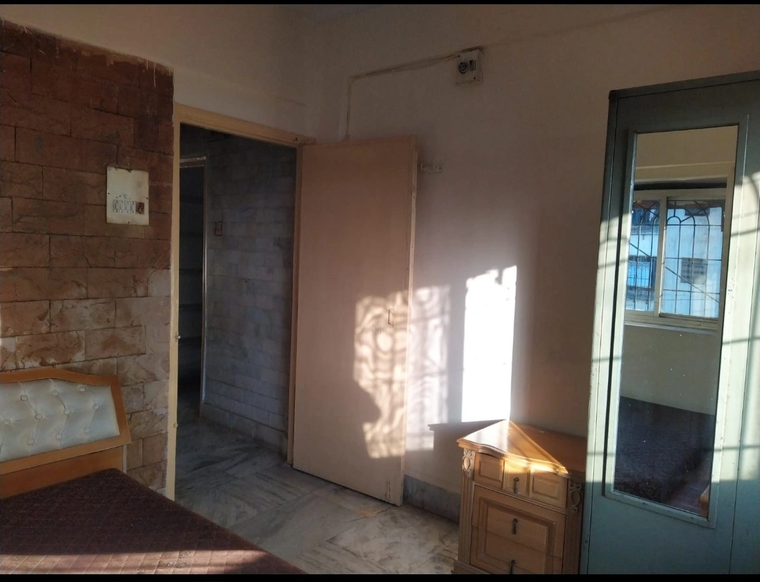 1 BHK Flat for Sale in Link Palace Society, Malad West