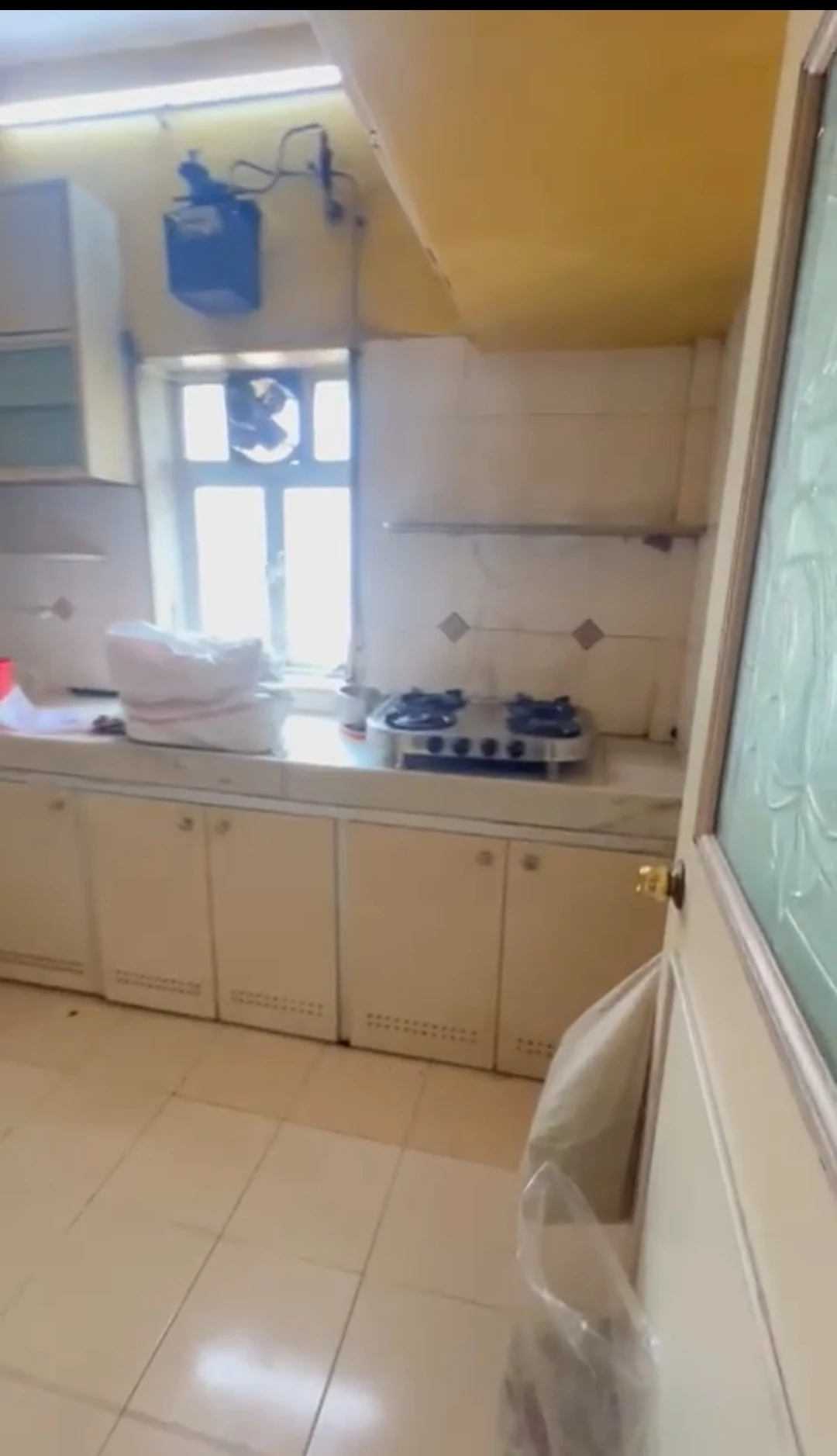 2 BHK Flat for Rent in P Unit Society, Malad West