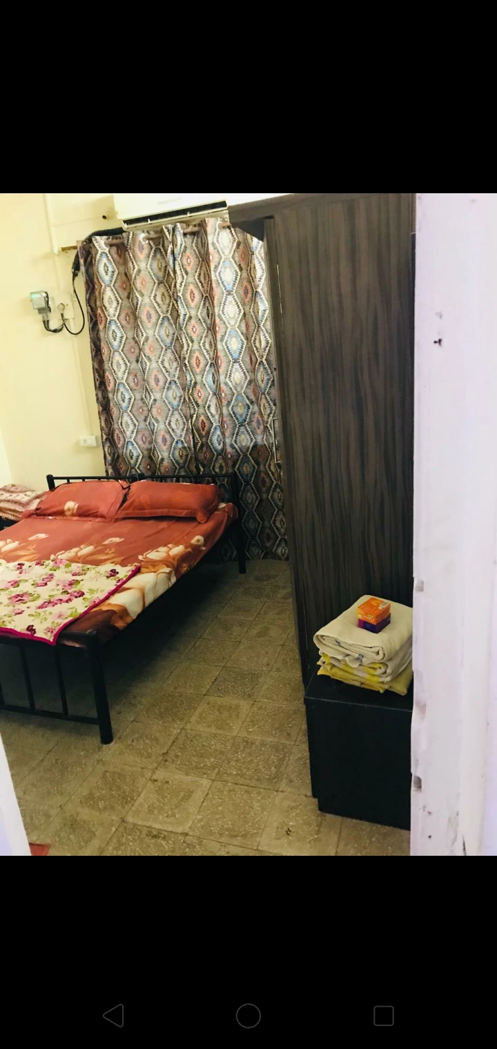 Double Sharing Room Girls only Flat for PG in Anita , Santakruz West