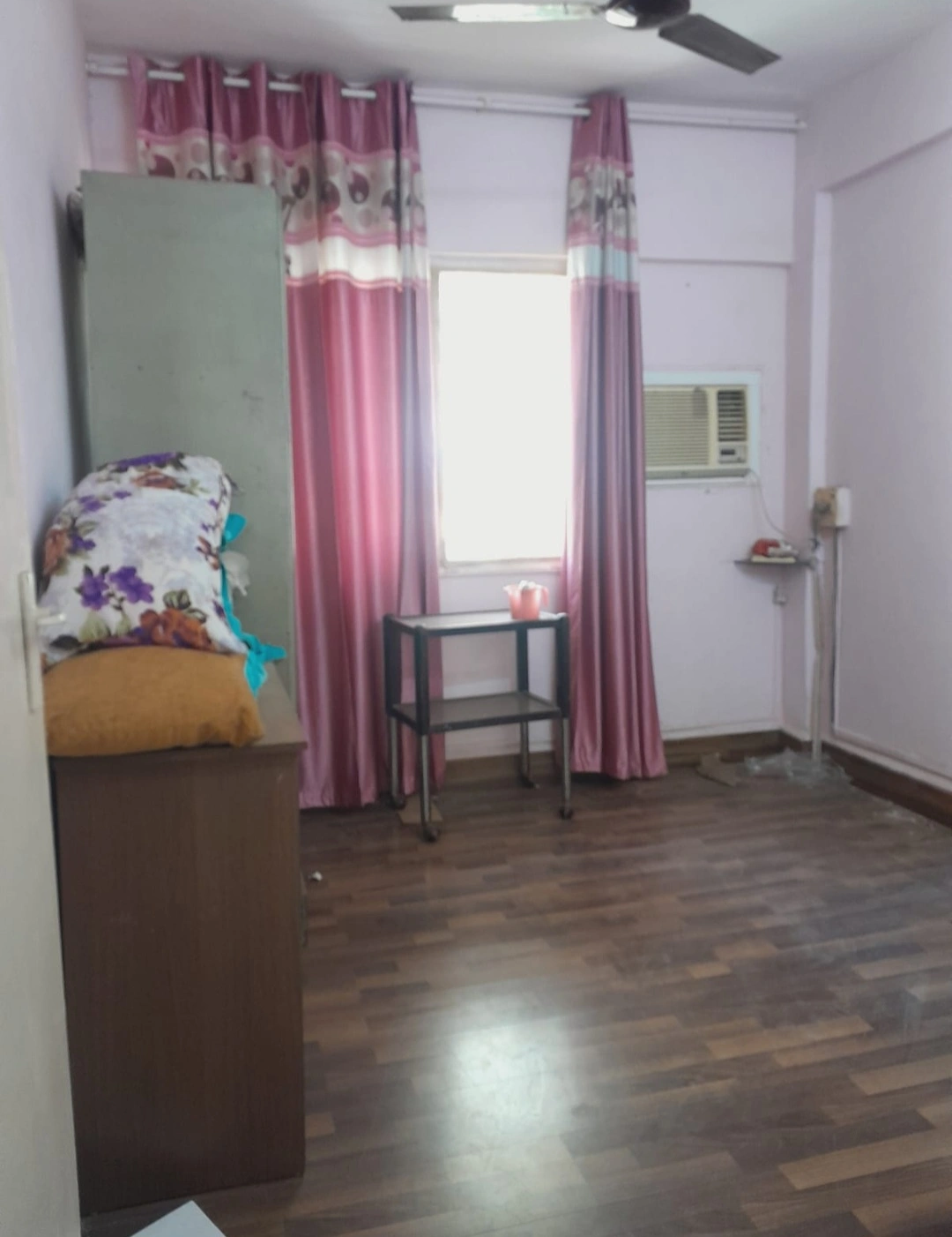 1 BHK Flat for Rent in Haridwar Apartments, Malad West