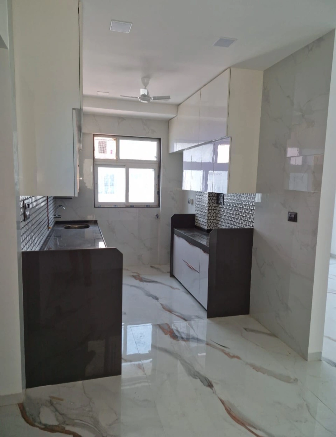 2 BHK Flat for Rent in Upper 97 Tower, Malad East