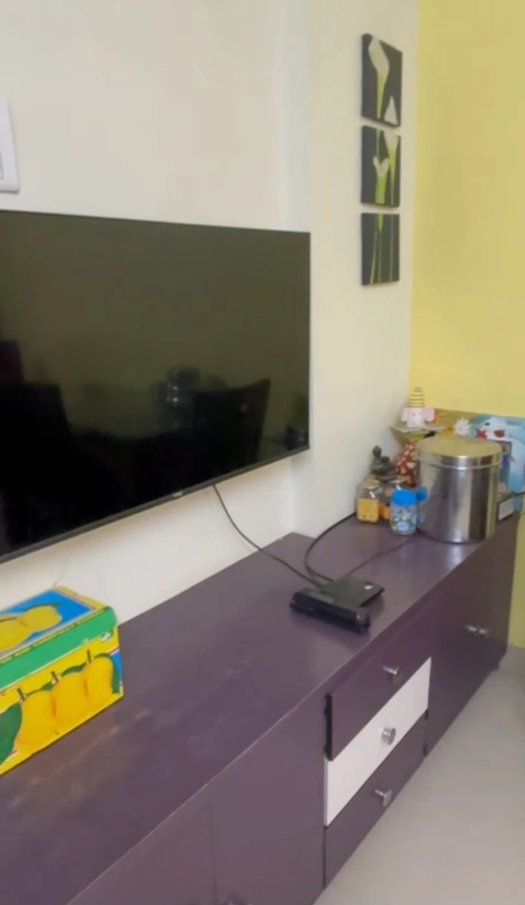 2 BHK Flat for Rent in West View Society, Goregaon West