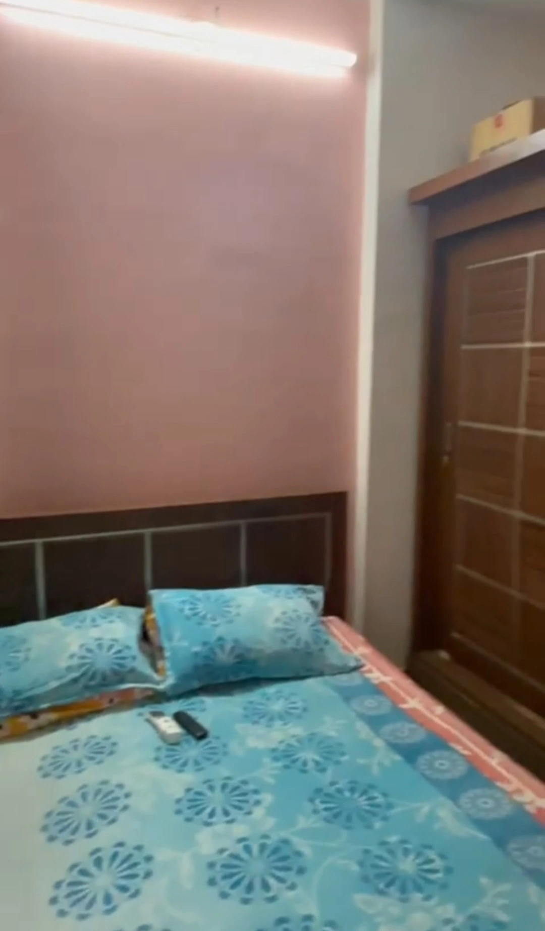 2 BHK Flat for Rent in West View Society, Goregaon West